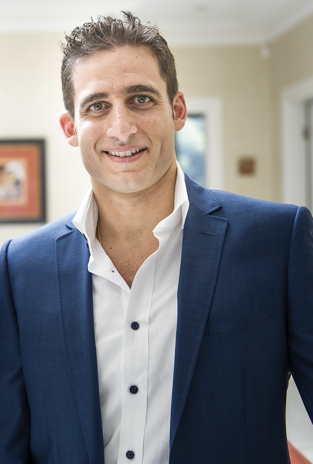 Daniel wo Handkerchief